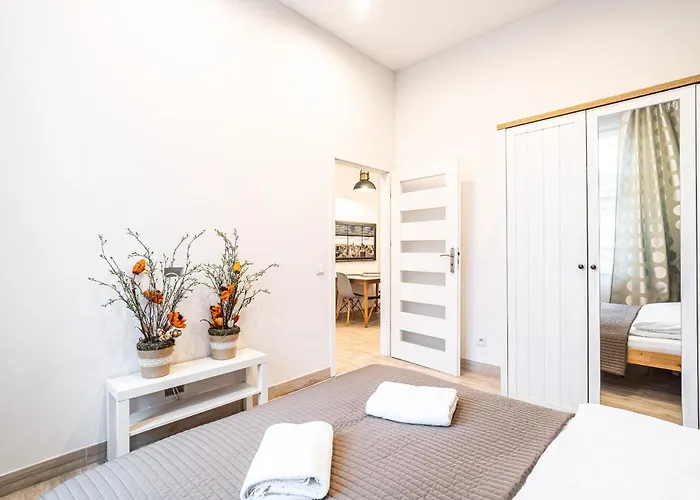 Apartment Rentplanet - Styczynskiego *